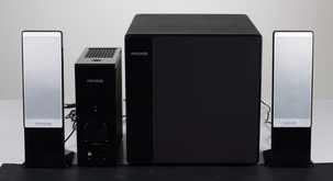 Tietokonekaiuttimet ja subwoofer 2.1 Microlab