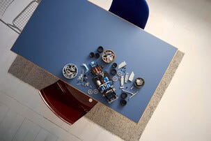 LEGO Technic 2 Fast 2 Furious Nissan Skyline GT-R (R34) 42210, 18 år