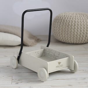 Micki klassisk gåvogn i tre, beige, fra 6 mnd