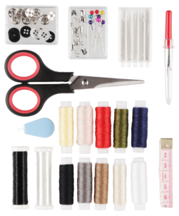 Sysett med saks og sytråd