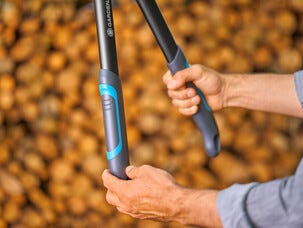 Gardena EnergyCut Pro S grensax med sidoskär, 60,2 cm