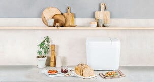 Panasonics bakmaskin SD-B2510WXE, vit