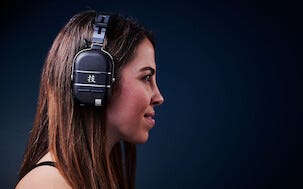 Boss Waza-Air trådlöst over-ear gitarrförstärkarsystem