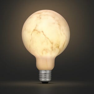 Globlampa LED E27 marmor, varmvit