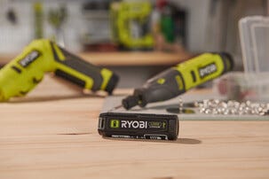 Ryobi USB Lithium 4 V batteri 3,0 Ah RB4L30