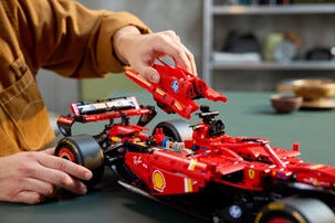 LEGO Technic Ferrari SF-24 F1 42207