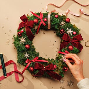 Blomsterskum krans 30 cm rund