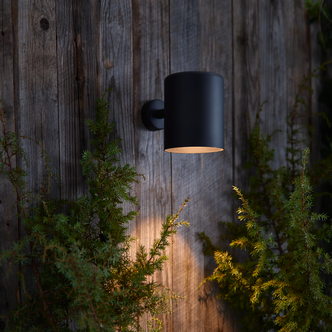 Vegglampe solcelle, svart