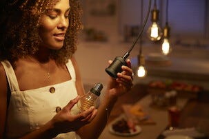 Philips Hue White E27 LED normalpære 7 W Bluetooth