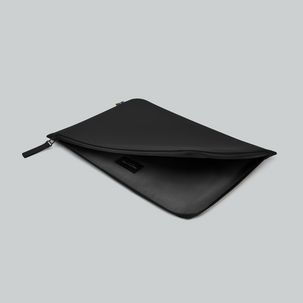 Gaston Luga Däsh Laptop Sleeve kannettavan suojakotelo 13-14 tuumaa, musta