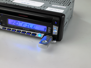 Autostereot ja cd-/mp3-soitin