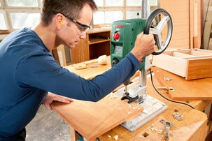 Bosch PBD 40 pelarborrmaskin, två växlar