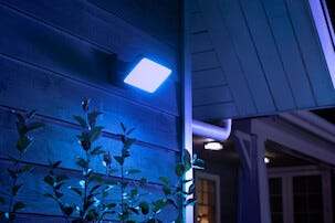 Philips Hue Discover WCA Valonheitin ulkokäyttöön