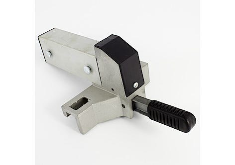 Fäste till klyvanhåll