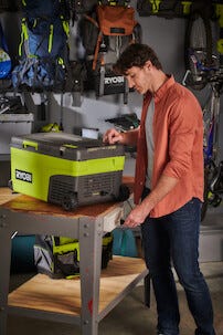 Ryobi batteridrevet kjøleboks 18 V, 23 liter RY18CB23A-0