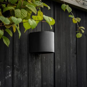 Northlight rund fasadbelysning med solcell