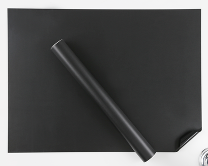 Itsekiinnittyvä liitutaulu