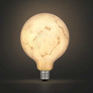 Globlampa LED E27 marmor, varmvit