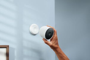 Google Nest Cam trådlös övervakningskamera utomhus / inomhus