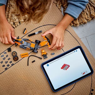 LEGO City F1 förare med McLaren racerbil 60442, från 6 år