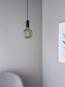 Olivengrønn dimbar LED-dekorpære, E27