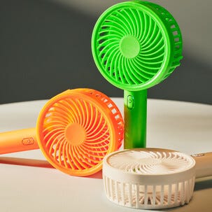 Håndvifte med USB og bordstativ