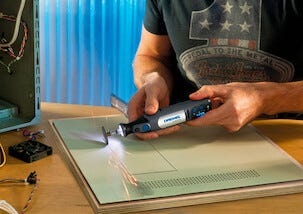 Multiverktyg med 15 tillbehör, Dremel Micro 
