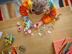 LEGO Creator 3-in-1 Retrorullaluistimet 31148, yli 8-vuotiaille