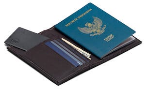 Tile Slim Bluetooth tracker