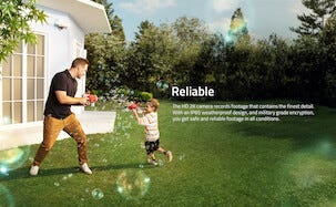 Eufy Floodlight Cam 2K Pro Valvontakamera, 3 valonheitintä