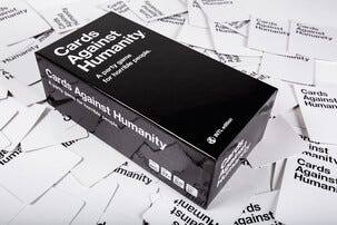 Cards Against Humanity: International Edition, från 17 år