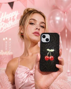 Exibel Glitter Cherry mobildeksel for iPhone 13/14/15/16e/17e, svart