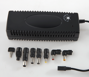 Muuntaja kannettavalle tietokoneelle