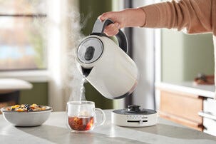 KitchenAid vattenkokare med temperaturinställning, 1,7 l 5KEK1701E