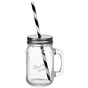 Glasskrus med sugerør