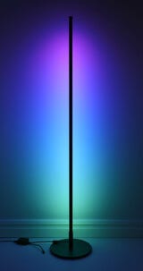 Gulvlampe RGB med effektfullt lys og fjernkontroll Cotech