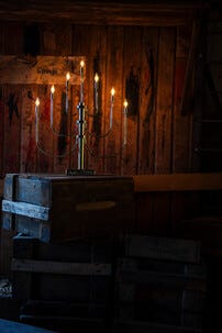 Lysestake messing LED 7-armet dimbar 55,5 cm Konstsmide