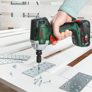 Bosch UniversalImpact batteridrevet muttertrekker 18V-350