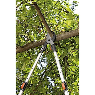 Teleskopisk grensax med sidoskär, Gardena Comfort 650BT