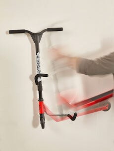 Väggfäste sparkcykel, Mottez