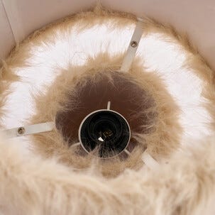 Nortlight Bonnie fluffig bordslampa, beige, 38 cm