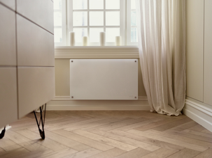 Mill panelelement med termostat, glas, vit