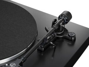 Audio Technica AT-LP3XBTBK Levysoitin, Bluetooth