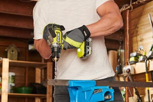 Ryobi skruvdragare med slag, 2 batterier RPD18-2C42S