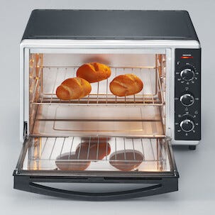 Severin TO 2058 Miniuuni, jossa pizzakivi, 42 l, 1800 W