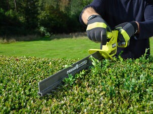 Ryobi batteridriven häcksax RY18HT40B-0 18 V ONE+