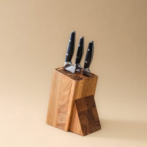Knivblokk i FSC-sertifisert akasietre