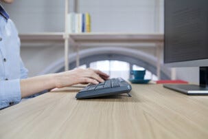 Trådlöst tangentbord och mus, Logitech MK235