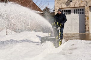 Ryobi Lumilinko RY36STX61A-260F, akkukäyttöinen, 2-vaiheinen