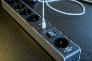 Brennenstuhl 5-vägs grenuttag USB-C och USB-A, 1,5 m